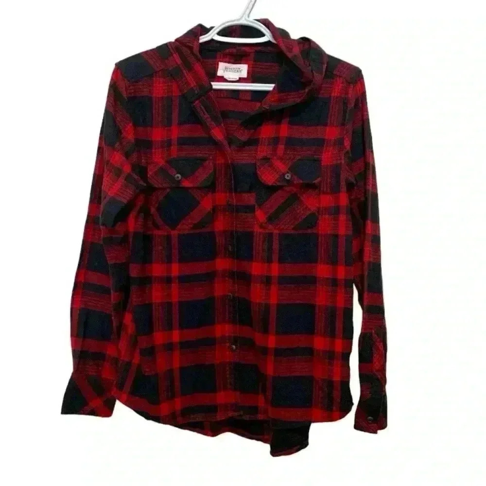 Boston Traders Hi-Low Light Flannel Button Down Long Sleeve Shirt With Hood